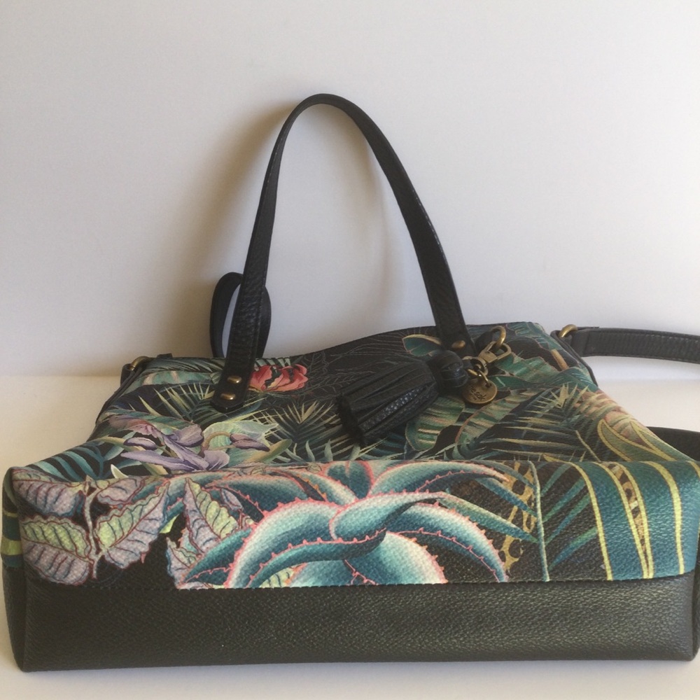 The Sak Collection Arriba Black Jungle Leather Crossb… Gem